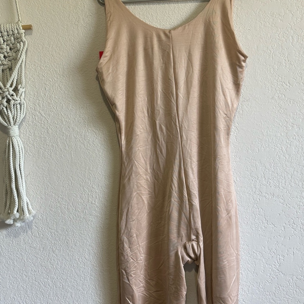 NWT Spanx Body Suit Size 3X - Picture 2 of 4